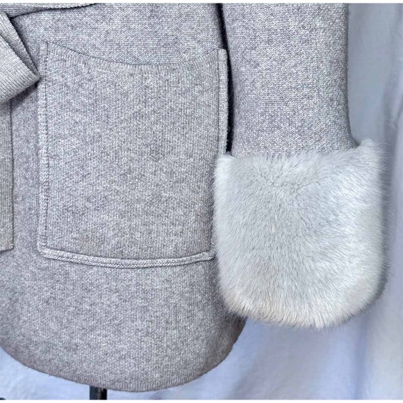LOVE TOKEN Women Medium Light Gray Knit Faux Fur Trim GINNY Belted Cardigan EUC - Picture 6 of 9